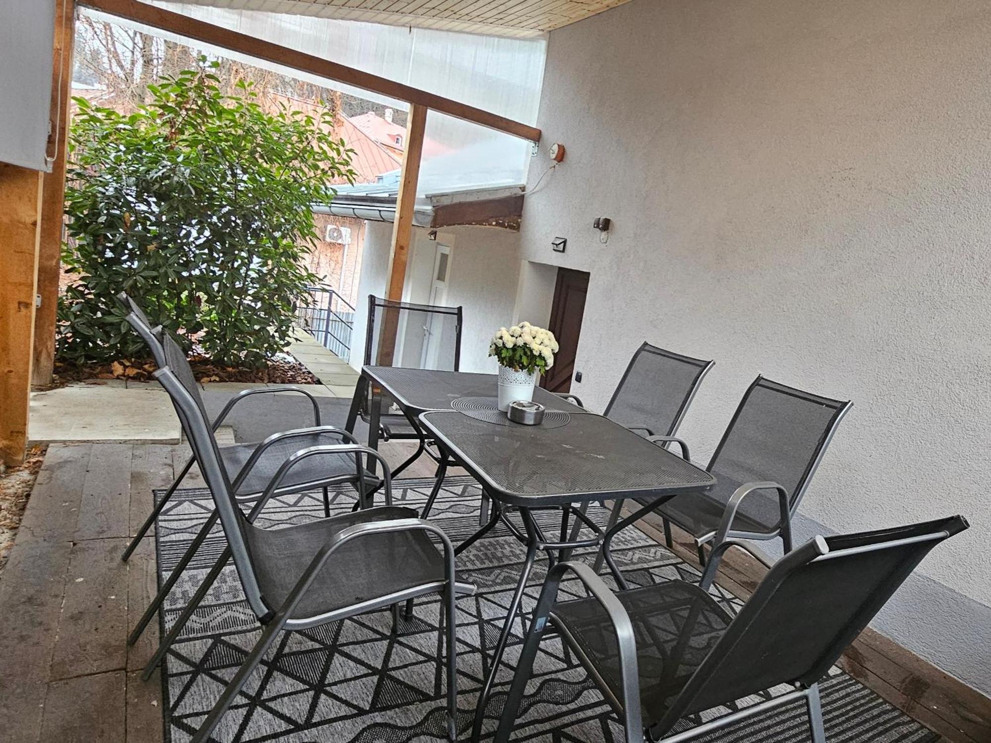 Uv Apartmany บันสกา ชีอาว์นีซา ภายนอก รูปภาพ